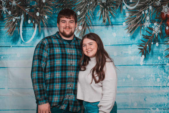 Holiday portrait photographed by Taylon